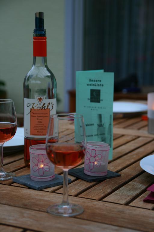 Weingut & Gaestehaus Stephan Kohl Ноймаген-Дрон Екстериор снимка