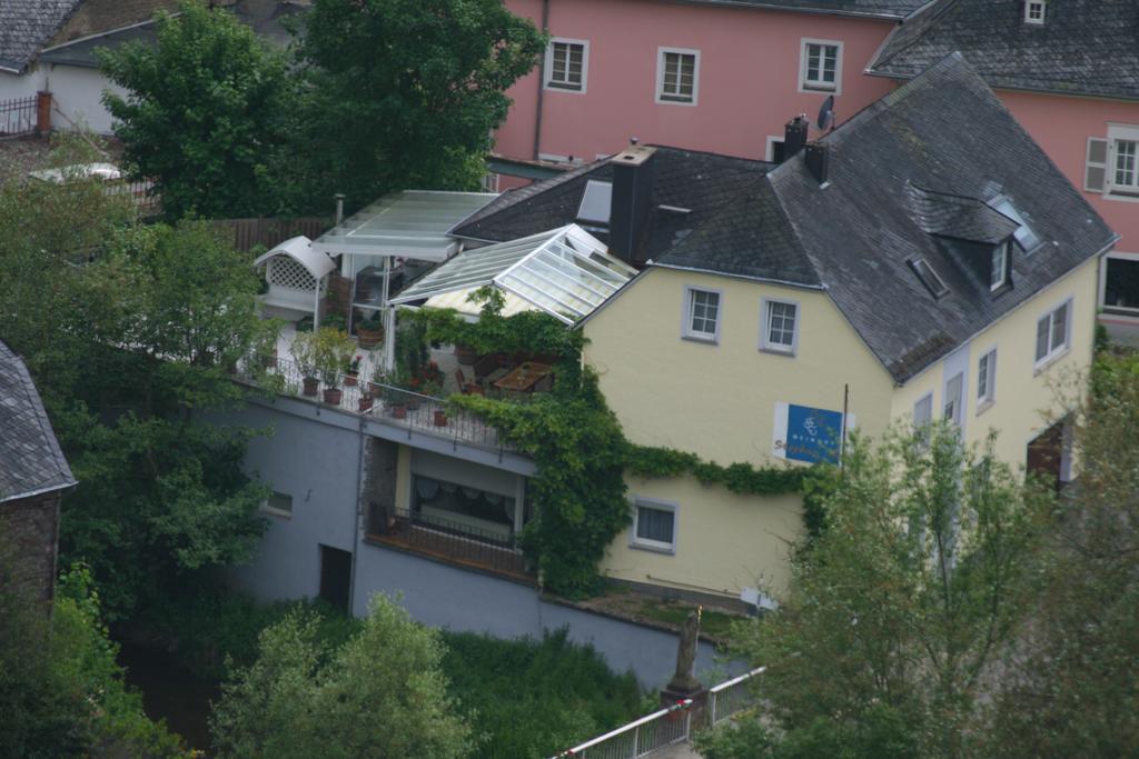 Weingut & Gaestehaus Stephan Kohl Ноймаген-Дрон Екстериор снимка